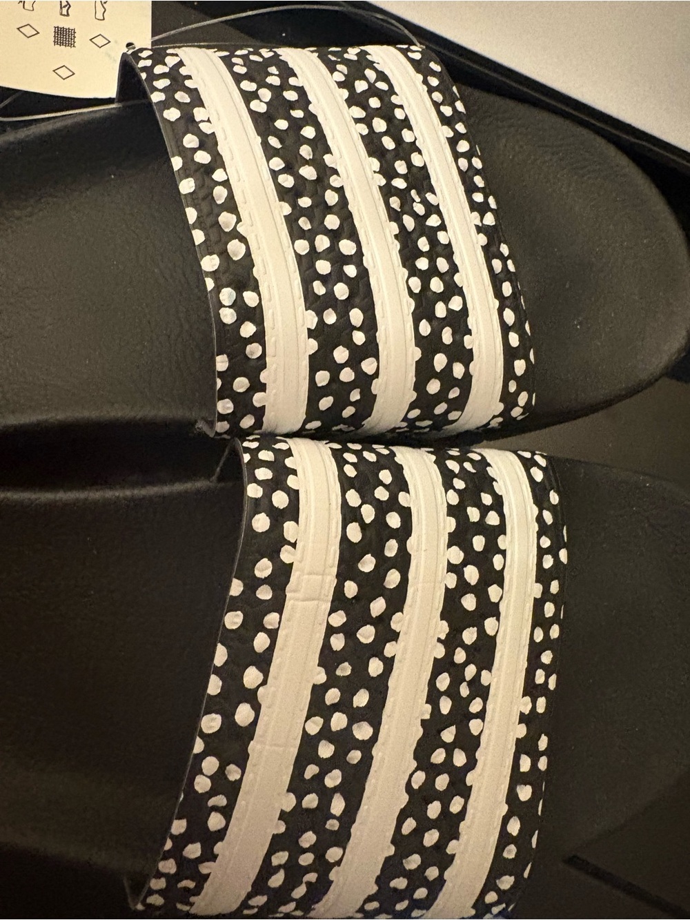 adidas Black & White Patterned Adilette Slide Sandals size 10 woman’s - Picture 3 of 6